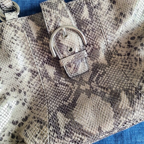 Mint Condition Y2K COACH F19679 Soho Pythoin Embossed Leather Shoulder/ Tote Bag - Picture 6 of 14